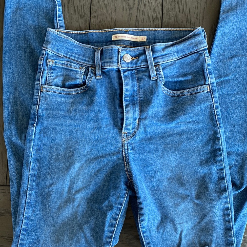 Womens Levi’s